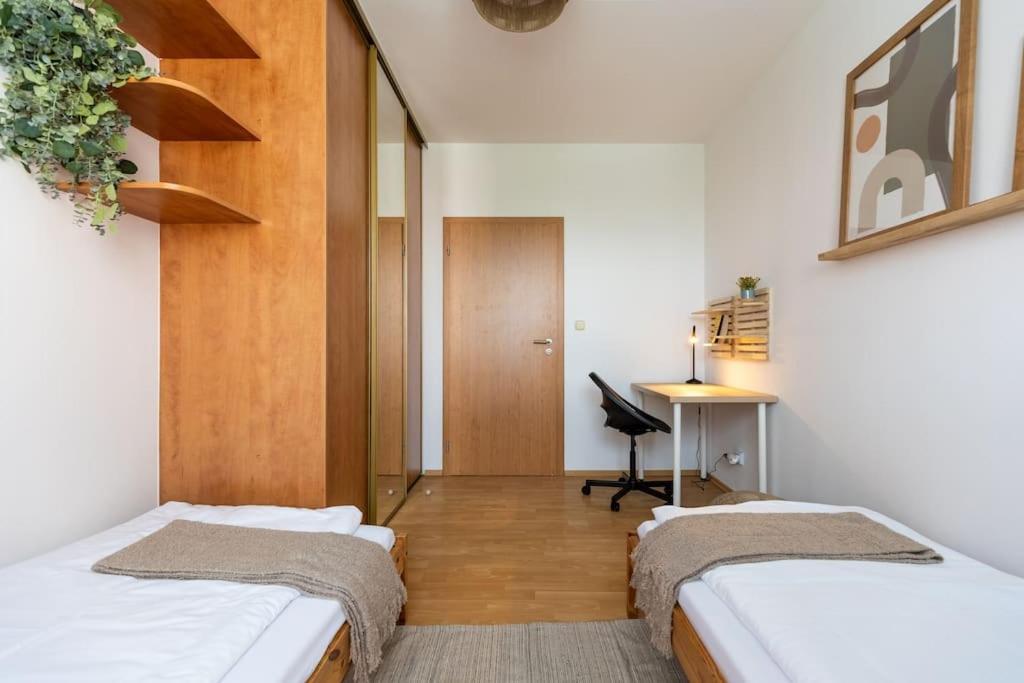 Duna Retreat: City Serenity Bratislava Luaran gambar